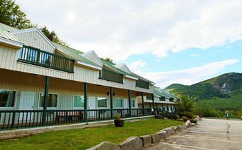 Attitash Motel & Suites Bartlett Bagian luar foto