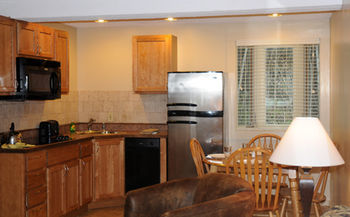 Attitash Motel & Suites Bartlett Bagian luar foto