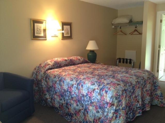 Attitash Motel & Suites Bartlett Bagian luar foto